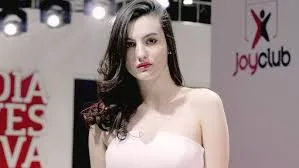 Video avtub Pasangan Muda Manisnya Cinta
